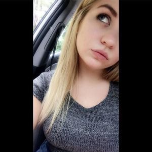 Meet your Posher, Marissa